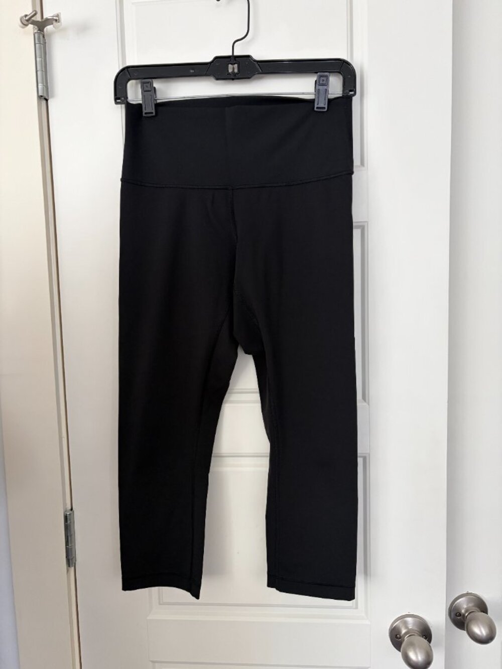 Lululmon size 8 crop leggings (4 pairs)